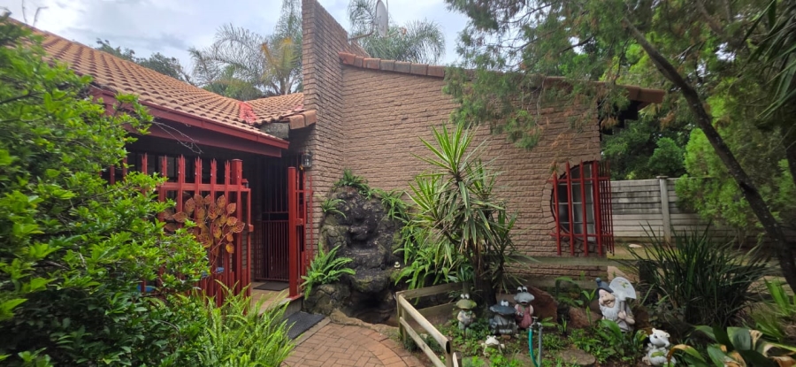 3 Bedroom Property for Sale in Flimieda North West